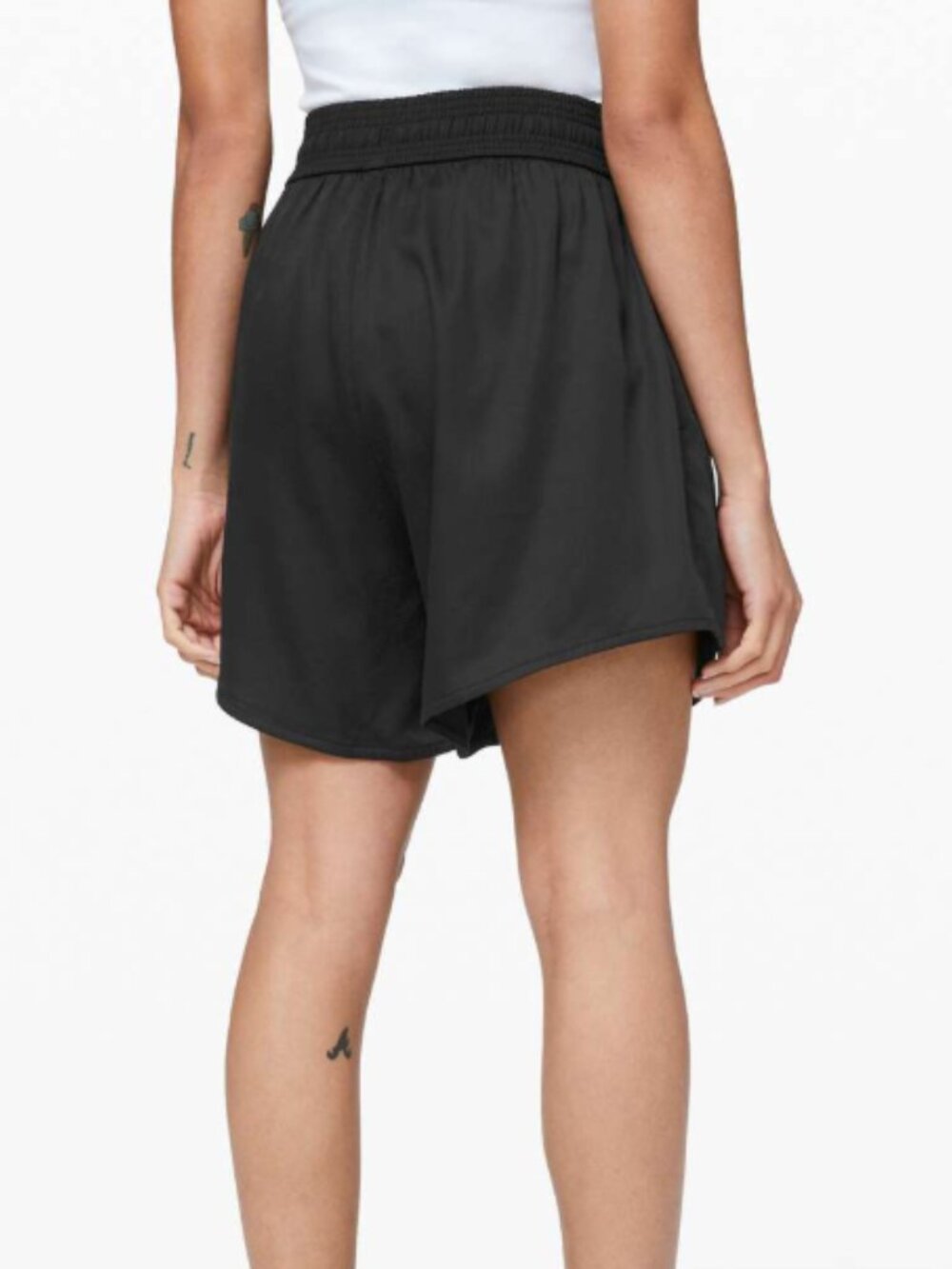 Lululemon Feeling Femme Short 5" - Black Long Shorts Activewear Soft Tencel 4 - Picture 7 of 7